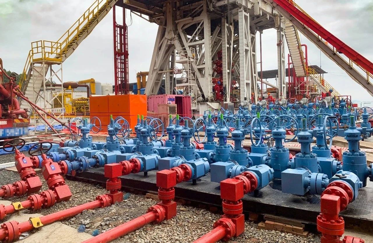 國內(nèi)首臺套 神開全自動碳纖維檢測 設(shè)備成功交付(圖3) 國內(nèi)首臺套 神開全自動碳纖維檢測 設(shè)備成功交付(圖3)