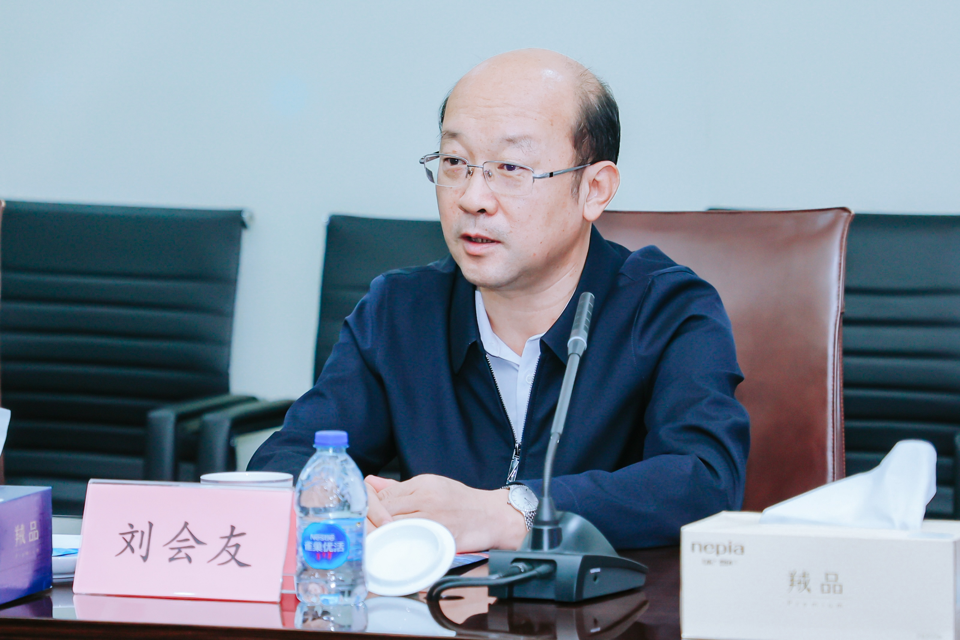 中國(guó)石化領(lǐng)導(dǎo)劉會(huì)友、張建闊一行蒞臨神開參觀考察(圖4)